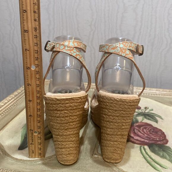 Sbicca Kimms Leather Floral Wedge Sandals Blue Tan Sz 9 New in Box - Picture 8 of 14